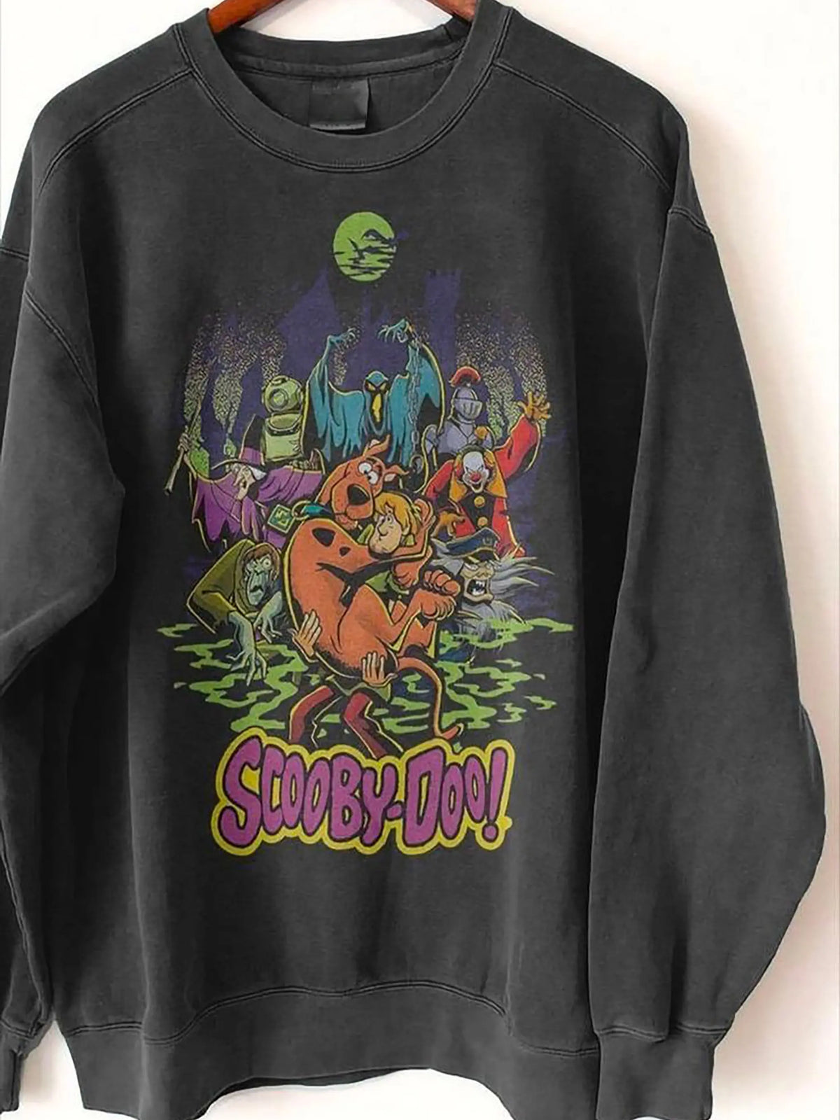 Vintage Scooby Shirt, 90s Halloween Movie T-Shirt, Retro Halloween Sweatshirt, Scooby Halloween T-Shirt, Vintage Halloween Movie Character Tee, Vintage Halloween Shirt - View 2