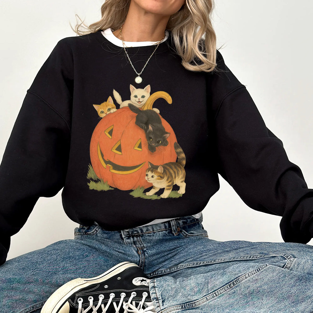 ChicCotton Vintage 90s Halloween Cat Crewneck Sweatshirt, Retro Cute Cats and Jack-o’-Lantern Graphic, Fall Spooky Season Pullover - View 5